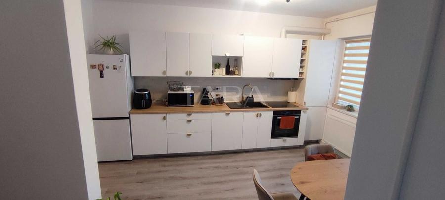 Apartament cu 2 camere semidecomandat, mobilat în Florești — fotografia 1