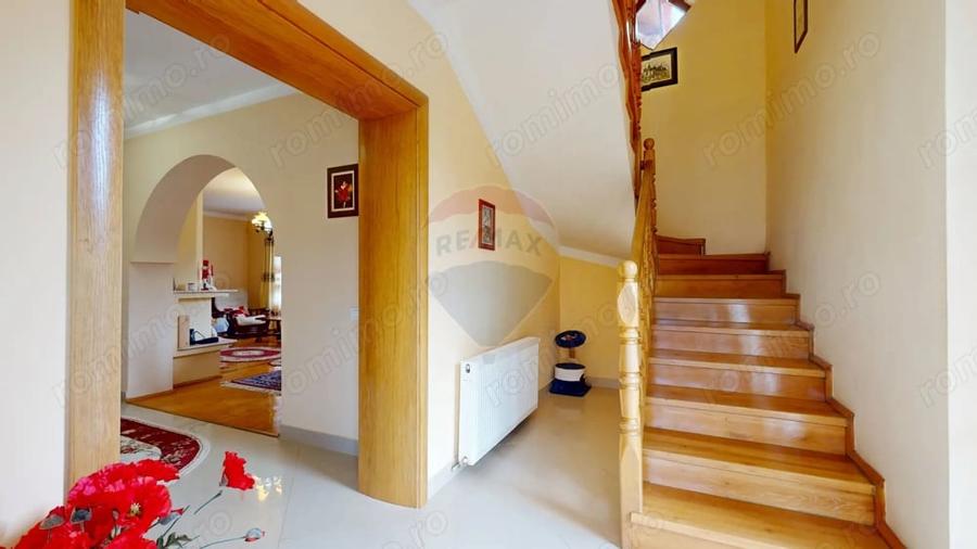 Casă cu 3 camere cu Teren 10331 Mp în Sohodol