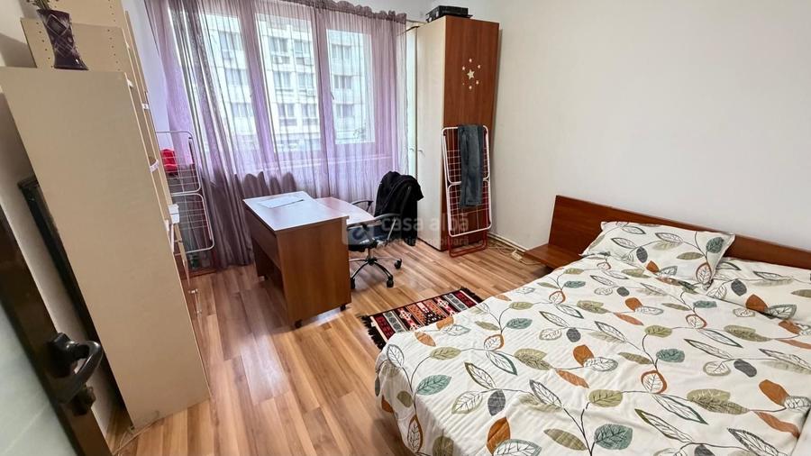 Apartament cu 3 camere decomandat, mobilat în Central