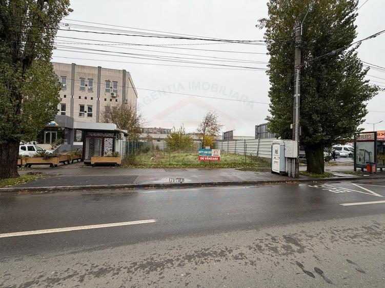 Teren Construcții intravilan de 300 mp, în Micro 21
