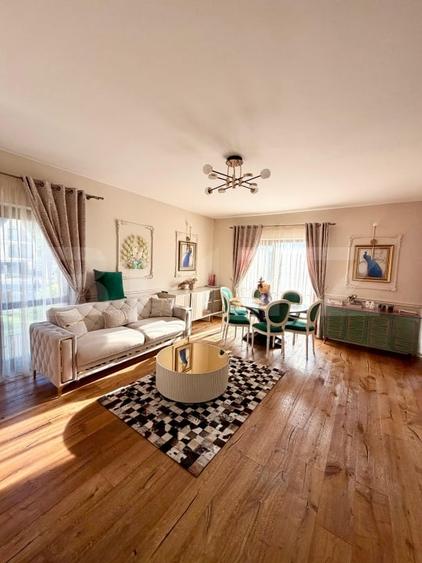 Penthouse cu 3 camere semidecomandat, mobilat în Gruia