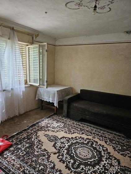 Casă cu 4 camere în Ciuntești