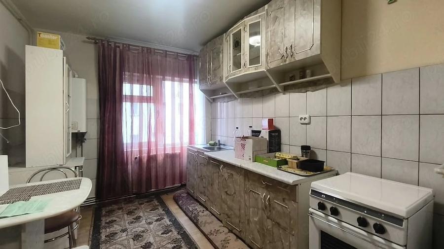 Garsonieră decomandată în Central