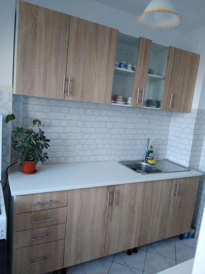 Apartament cu 2 camere semidecomandat în Cantemir