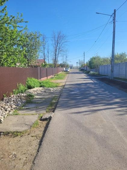 Teren de 1000 mp, în Gălățui