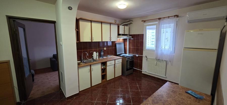 Apartament cu 2 camere decomandat în Dristor