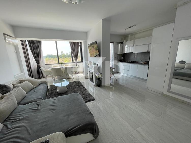 Apartament cu 3 camere semidecomandat, mobilat în Pantelimon