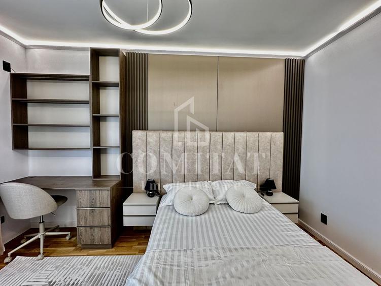 Duplex cu 4 camere cu Canalizare în Florești