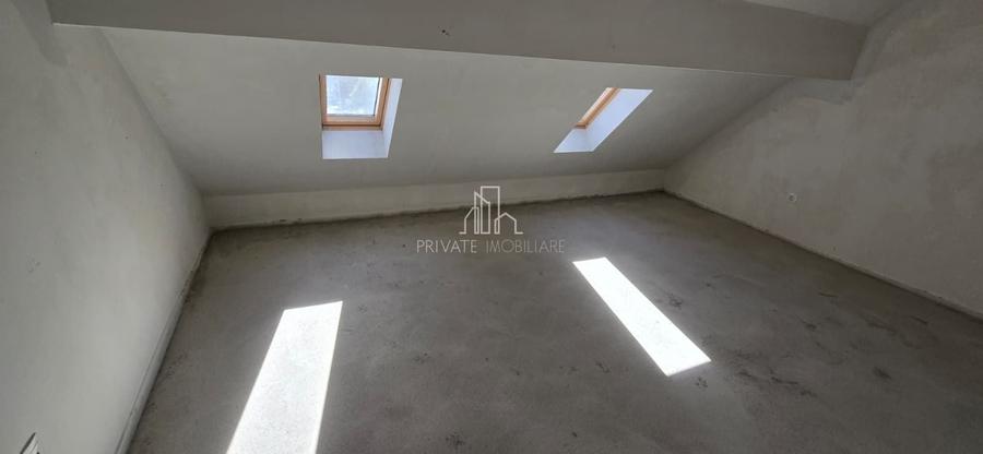 Apartament cu 3 camere decomandat în 7 Noiembrie