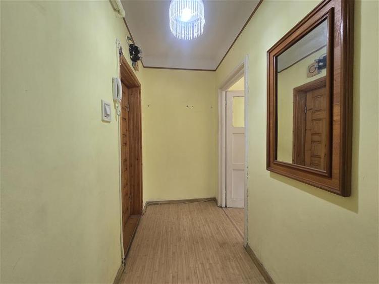 Apartament cu 2 camere semidecomandat în Ultracentral