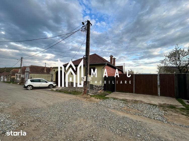 Casă cu 4 camere cu Teren 2000 Mp în Central