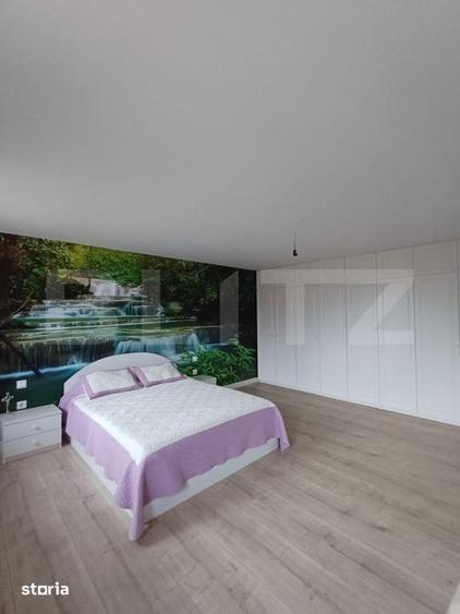 Casă cu 5 camere cu Teren 1590 Mp în Luna