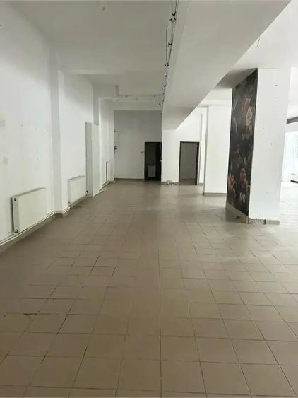 Spațiu comercial, de 133 mp, în Central