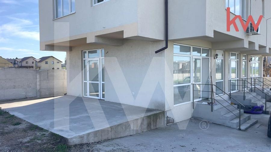 Spațiu comercial, de 36 mp, în Șimnicu de Sus