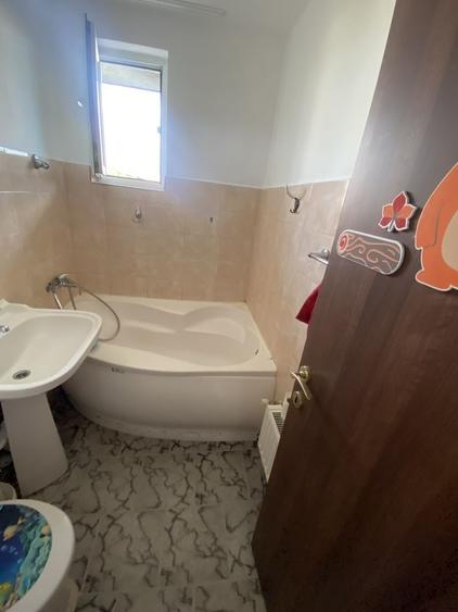 Apartament cu 2 camere semidecomandat în Exterior Vest