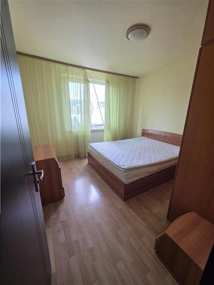 Apartament cu 2 camere decomandat, mobilat în Calea București