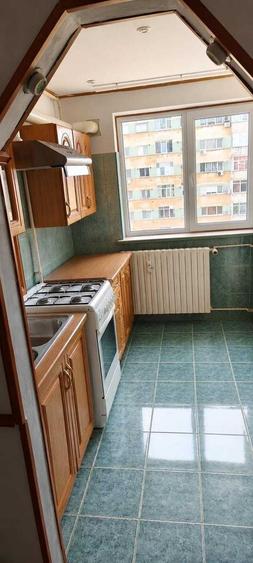 Apartament cu 2 camere decomandat în Titulescu