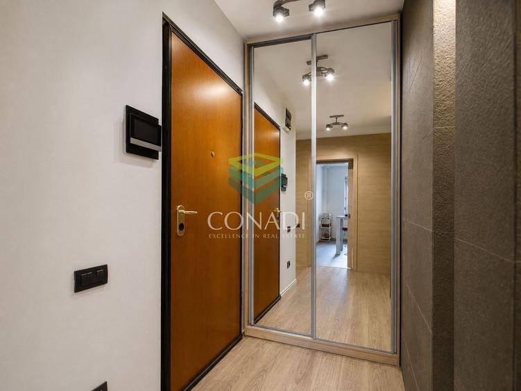 Apartament cu 3 camere decomandat, mobilat în Polonă