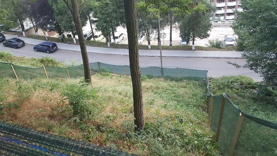Teren de 194 mp, în Central