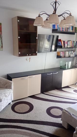 Apartament cu 2 camere decomandat în Precista