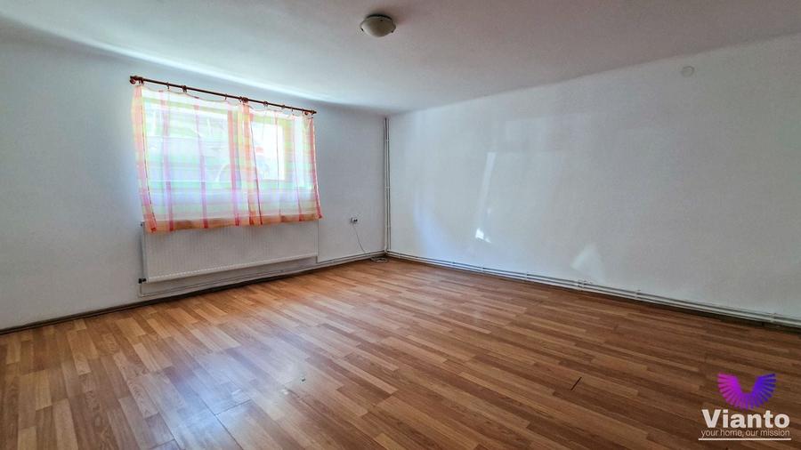 Duplex cu 5 camere cu Canalizare în Trei Stejari