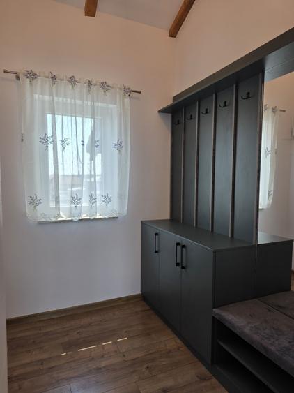Apartament cu 2 camere decomandat în Dumbrăvița