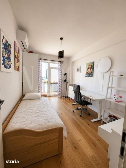 Apartament cu 4 camere decomandat în Central