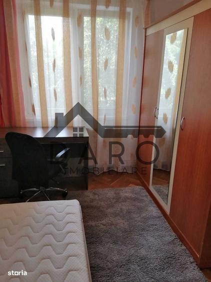 Apartament cu 3 camere decomandat în Mureșeni