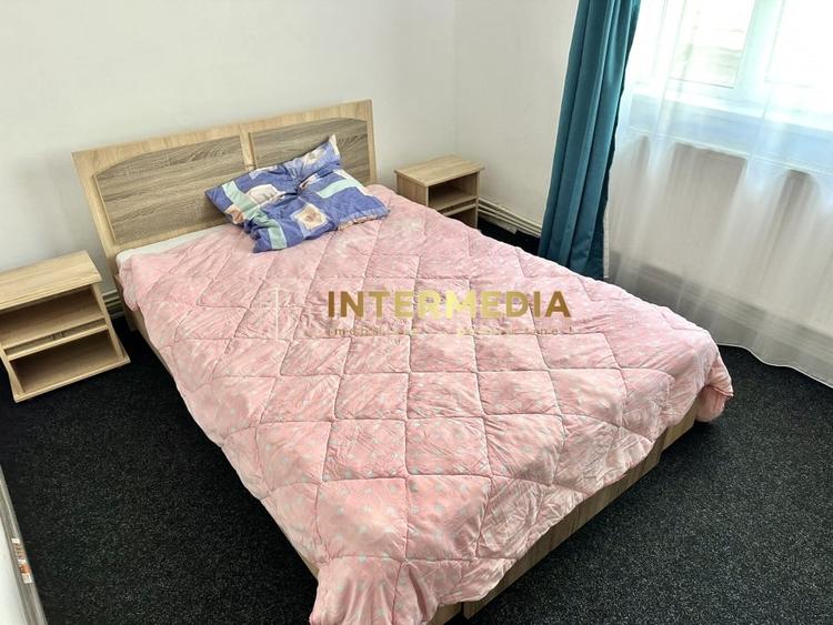 Apartament cu 2 camere semidecomandat, mobilat în Cetate