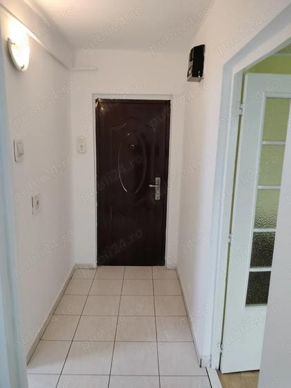 Garsonieră decomandată în Central