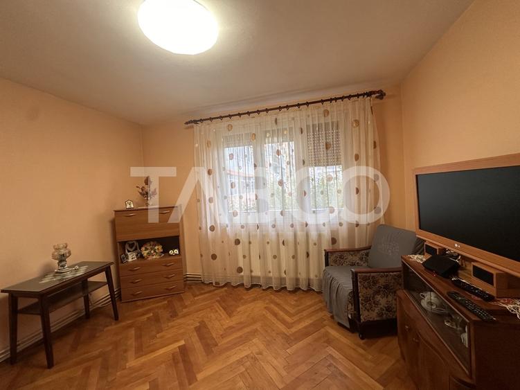Apartament cu 2 camere decomandat, mobilat în Mihai Viteazul