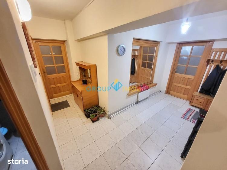 Apartament cu 3 camere decomandat în 9 Mai