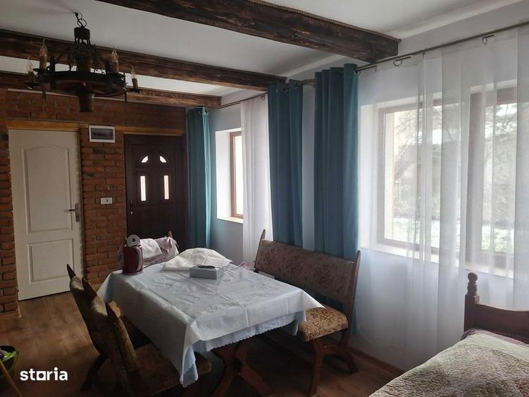 Casă cu 3 camere cu Teren 120 Mp în Central
