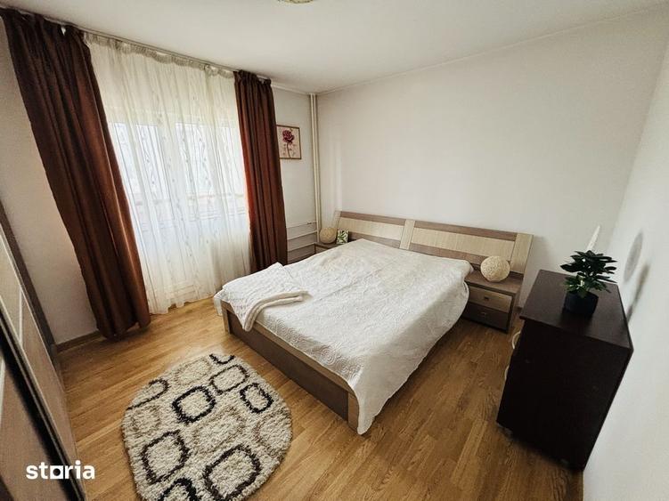 Apartament cu 3 camere decomandat, mobilat în Vitan