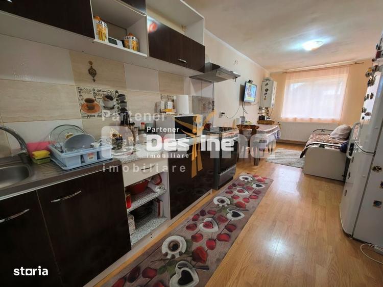 Apartament cu 2 camere decomandat în Valea Adâncă
