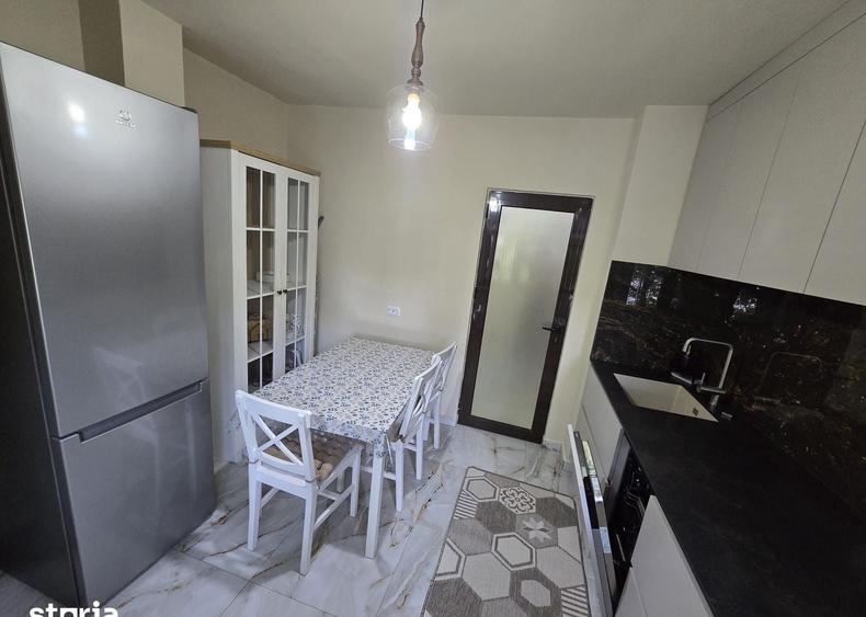 Apartament cu 4 camere decomandat, mobilat în Mazepa 1