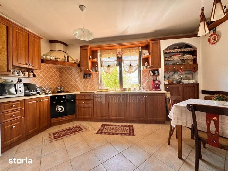 Casă cu 5 camere cu Teren 500 Mp în Ciurila