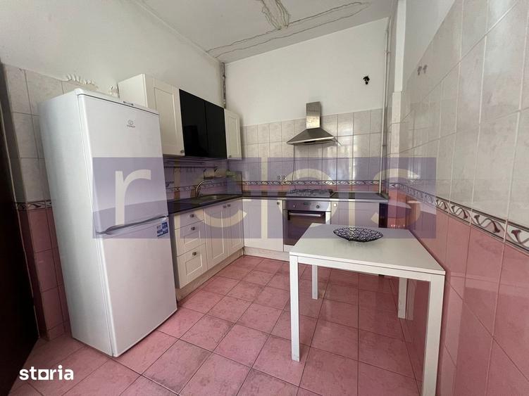 Apartament cu 3 camere semidecomandat în Coșbuc