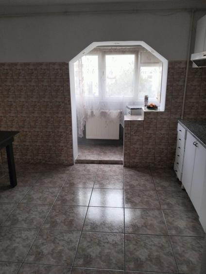 Apartament cu 2 camere decomandat în Dara