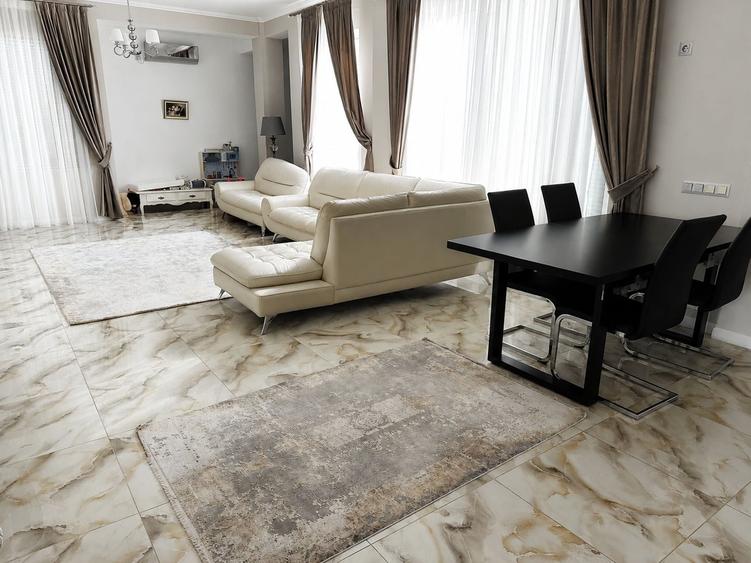 Casă individuală cu 7 camere cu Piscina în Corbeanca