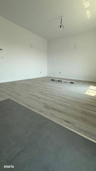 Casă cu 3 camere cu Teren 300 Mp în Central