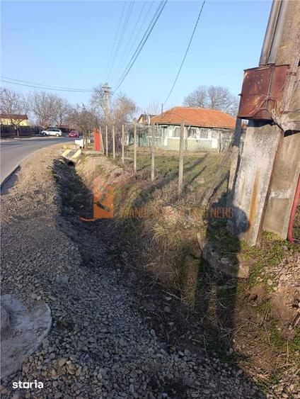 Teren de 4232 mp, în Merei
