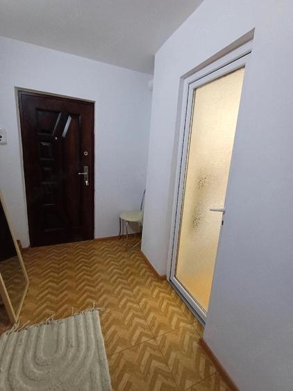 Apartament cu 2 camere semidecomandat în Micro 3