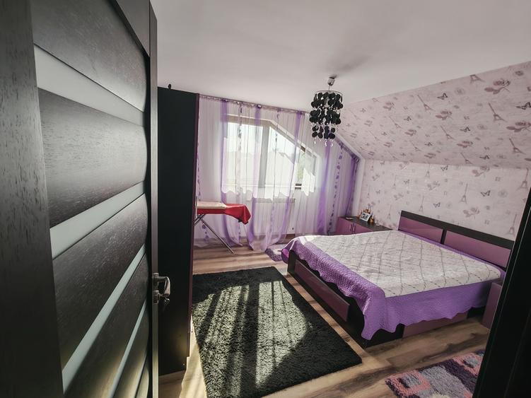 Casă cu 4 camere în Ghercești