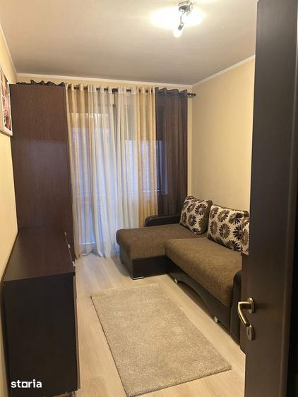 Apartament cu 3 camere în Micro 16