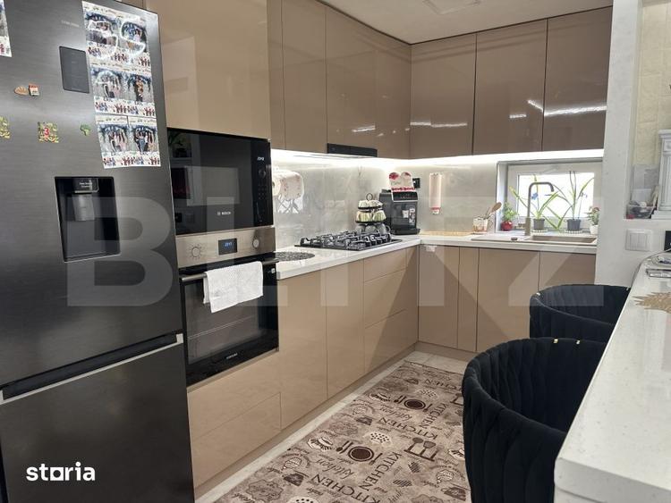 Apartament cu 4 camere decomandat în Central
