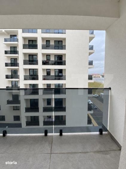 Apartament cu 3 camere semidecomandat în Moara