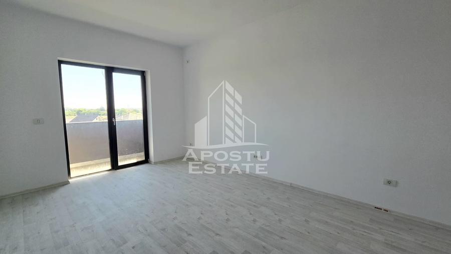 Apartament cu 2 camere decomandat în Giroc
