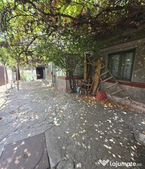 Casă cu 3 camere cu Teren 197 Mp în Rahova