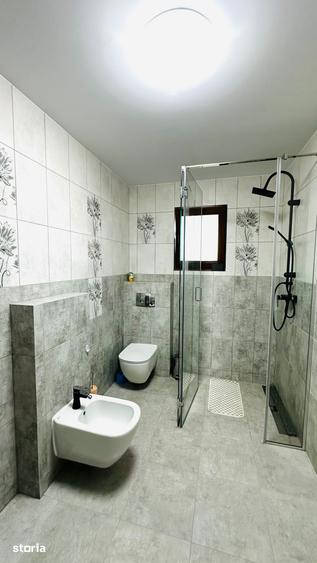Casă cu Teren 740 Mp în Recea